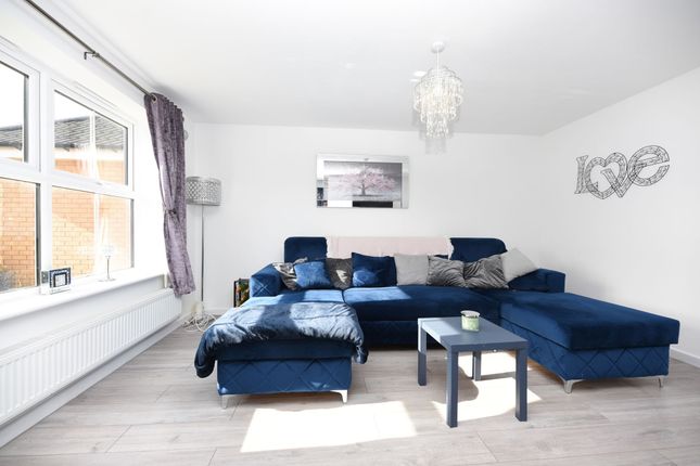 5 Humbrills Close, Huntingdon photo 3