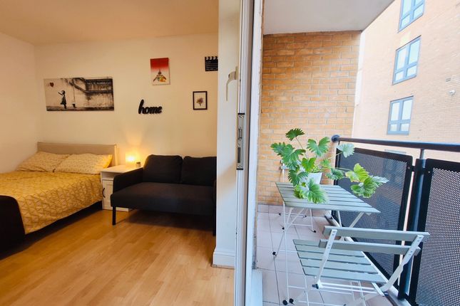 2-bed flat on Flat 9 Boulcott Street,, 5 Boulcott Street, London, £425,000