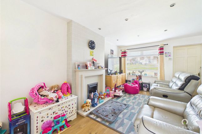 91, Burnham Avenue, Tyne and Wear photo 3