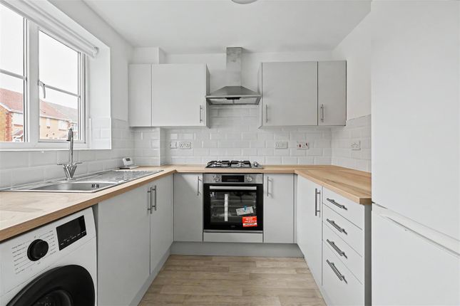 65, Bullfinch Road, Nottingham photo 2