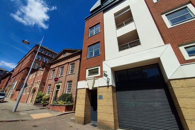 3-bed flat on Flat 14 - 21, Barker Gate, Nottingham, £185,000