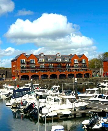 1-bed flat on 15, Squire Court, Swansea, £149,995