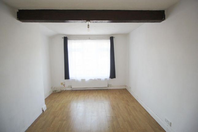 15, Cypress Avenue, Southampton photo 5