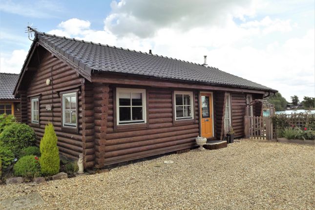 3 Bed Detached Bungalow For Sale In Gibson Approach Tattershall