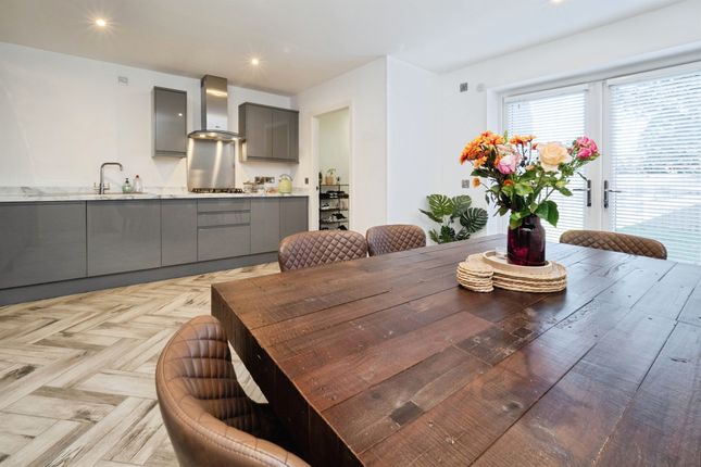 10, Woodside, Hull photo 4