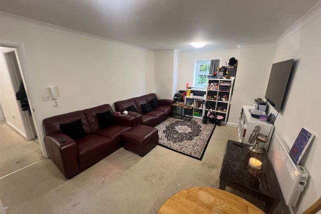 16, New Copper Moss, Altrincham photo 2