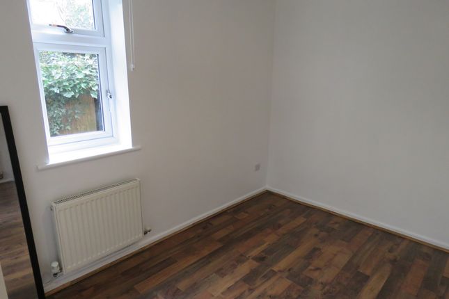Flat to rent in Oakhurst Drive, Bromsgrove