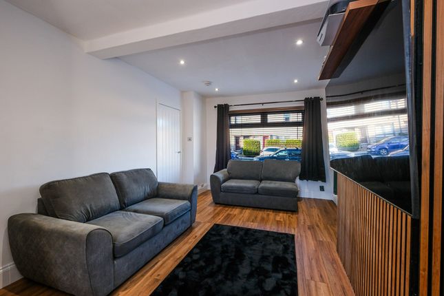 105 Sheddocksley Drive, Aberdeen photo 3
