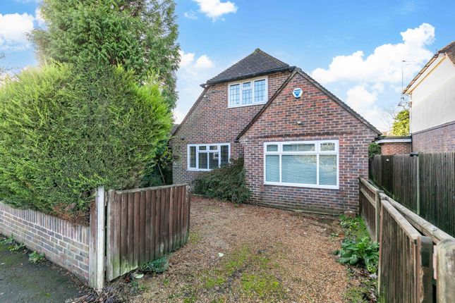 Thumbnail Detached house to rent in Moat Road, East Grinstead