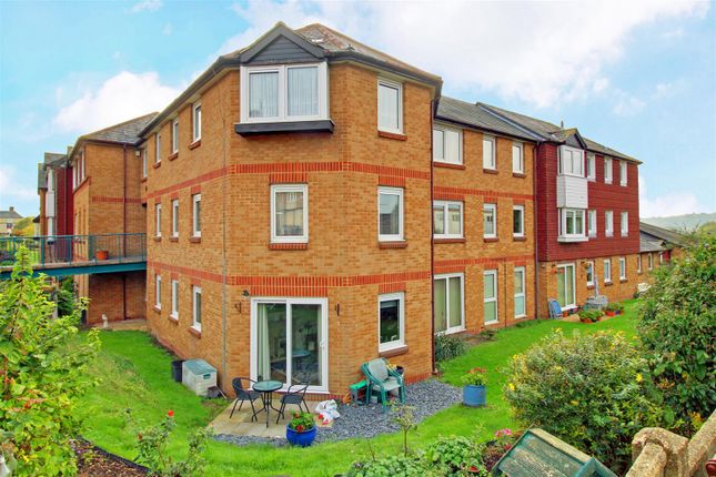 Thumbnail Flat for sale in Collett Road, Ware