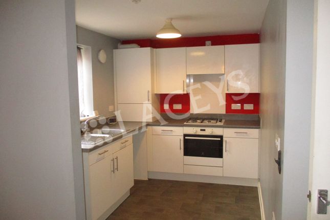 77 Montacute Road, Yeovil photo 2