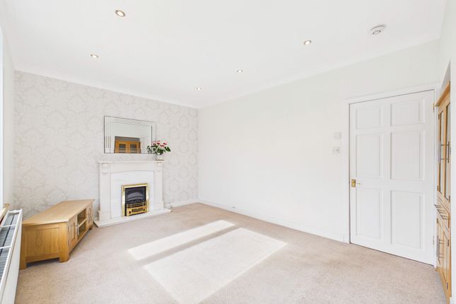 89, Broomfield Crescent, Edinburgh photo 3
