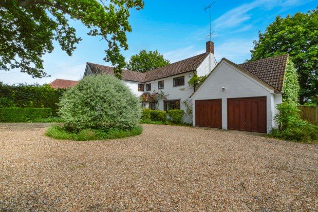 Thumbnail Detached house to rent in Longwater Lane Finchampstead, Wokingham