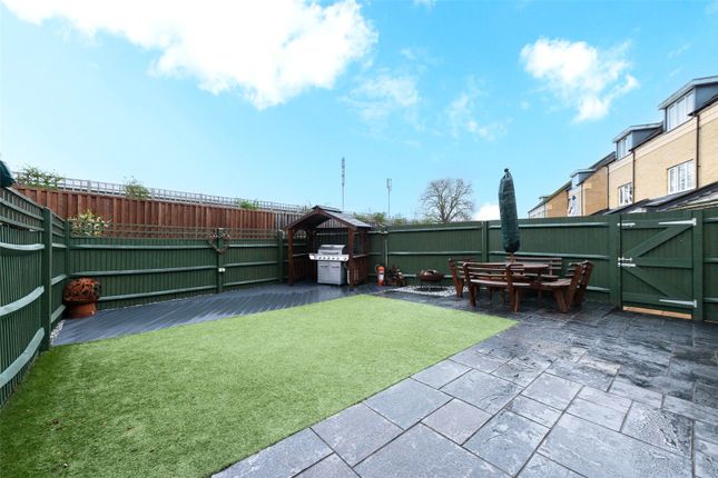 End terrace house for sale in Stone House Lane, Dartford, Kent