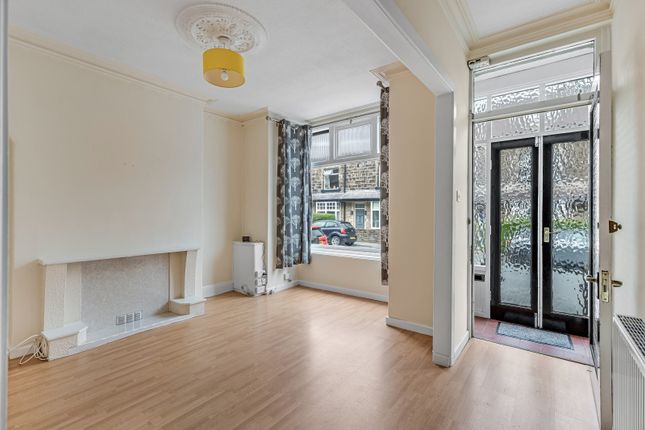 18, East Parade, West Yorkshire photo 2