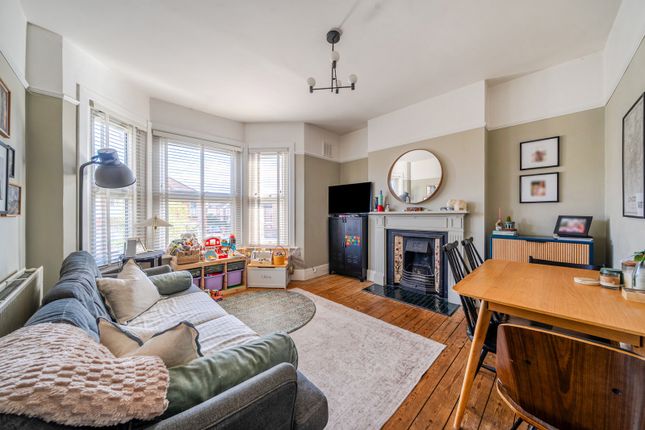 60B,, Birkhall Road, London photo 4