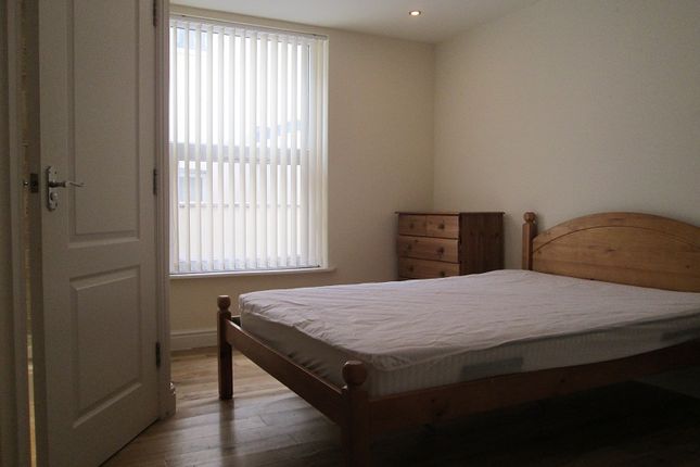 Flat B, 9 Sketty Road photo 5
