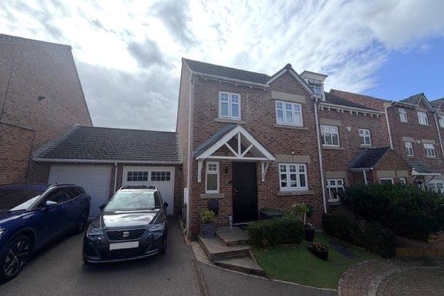 3-bed semi-detached on 18, Bloomingdale Court, Barnsley, £250,000