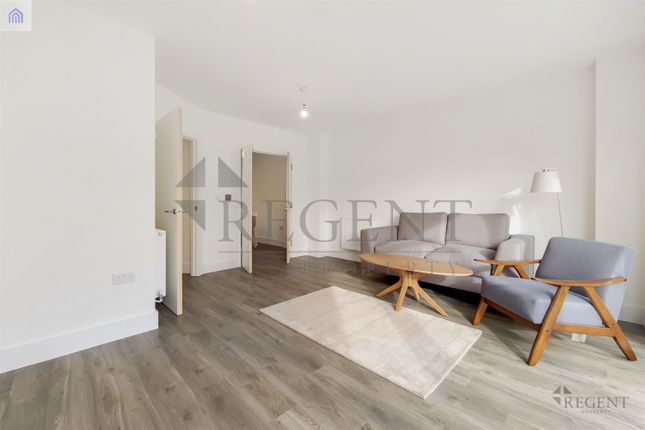 164, Chetwode Road, Tadworth, Surrey photo 4