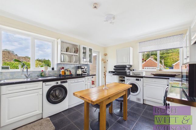 9, Chestnut Close, Broad Oak photo 3