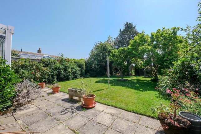 14, Plough Close, Shillingford photo 2