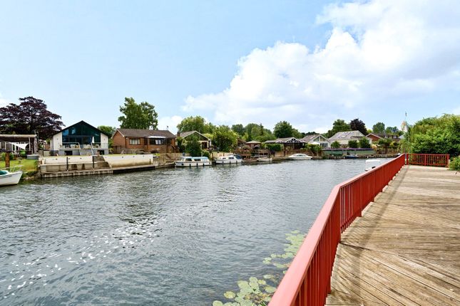 The Whim,, Hamm Court, Weybridge photo 3