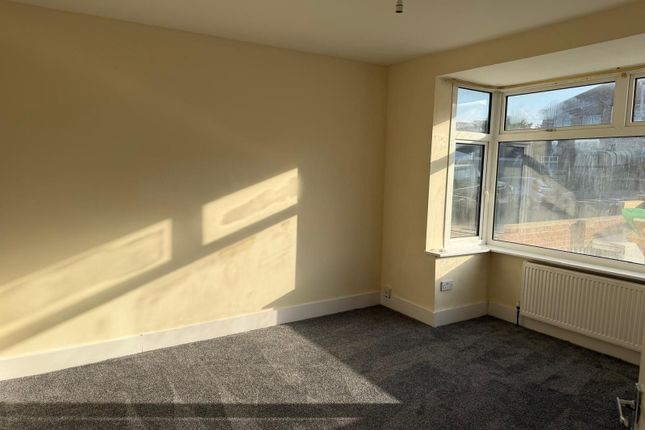 18 Purcell Road, Greenford photo 3