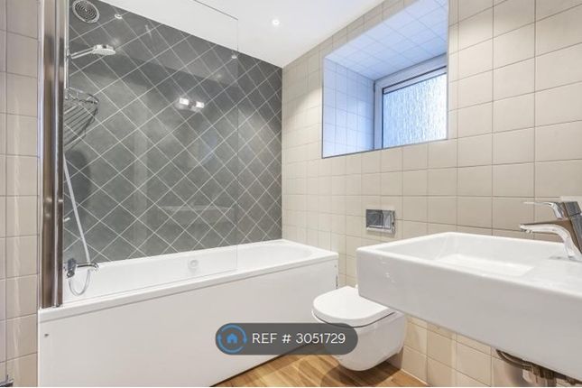 Flat, Grace House Vauxhall St, London photo 4
