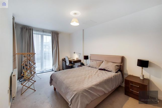 217 Stewarts Road, London photo 4
