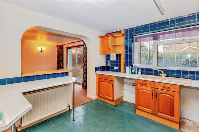 18, Isham Road, Kettering photo 4