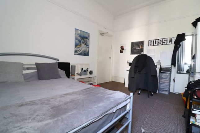 24, Colum Road, Cardiff photo 4