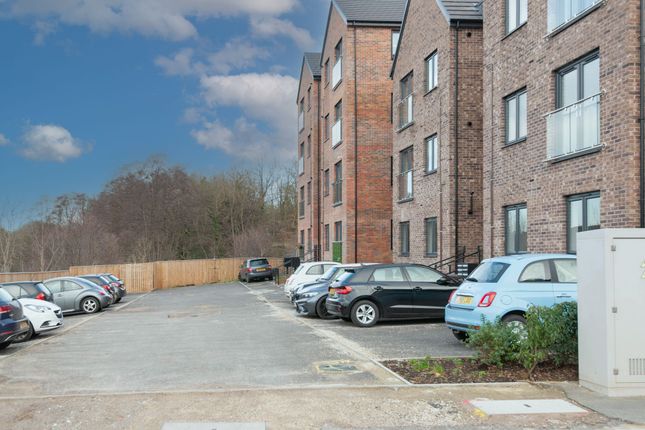 Flat to rent in Laver Drive, Chesterfield