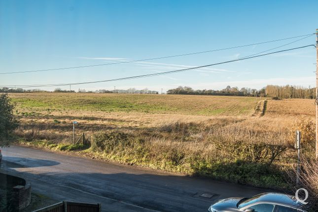 58, Ruins Barn Road, Sittingbourne photo 2