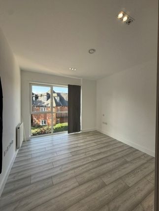 Flat 3, Prideview Place, Church Road, Stanmore photo 4
