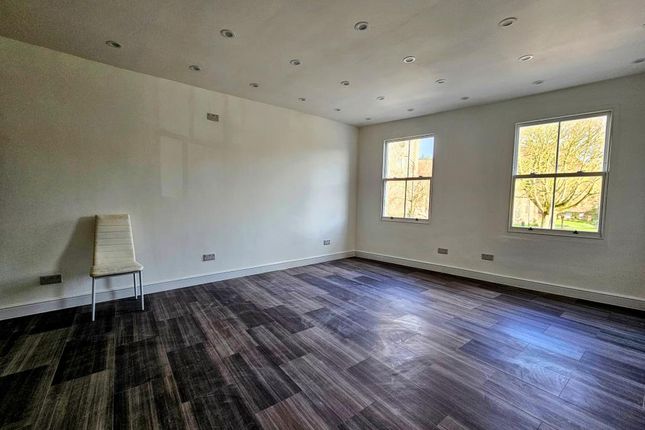 Flat to rent in St. Marys Butts, Reading
