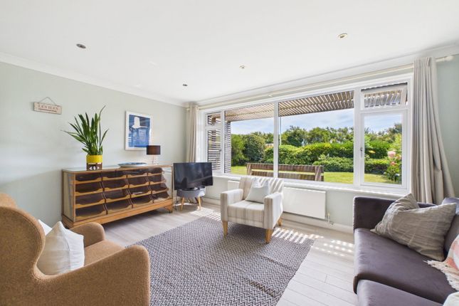 54, Marine Crescent, Worthing photo 3