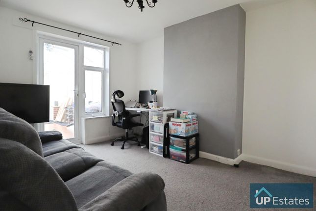 55, Loudon Avenue, Coventry photo 3