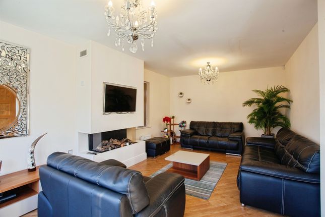 14, Patterdale Grove, Rotherham photo 4