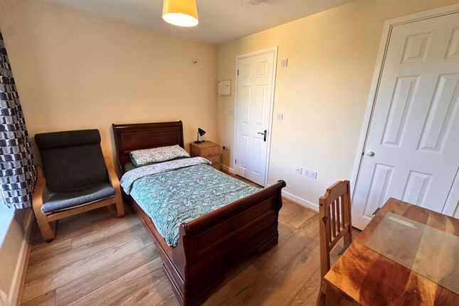 Room 3, 48, Neville Road, Bognor Regis photo 2