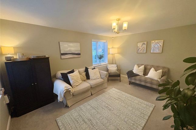 36, Woodland Crescent, West Yorkshire photo 4