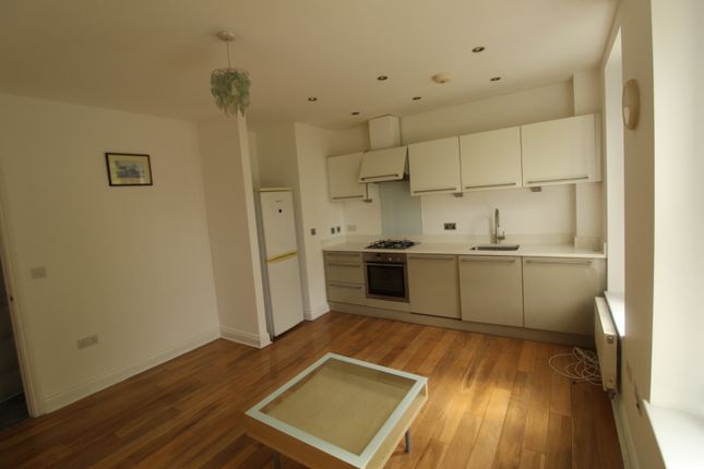 Thumbnail Flat to rent in St. Albans Road East, Hatfield