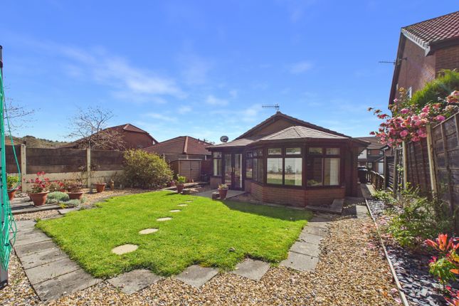 27, Park Avenue, Rossendale photo 2