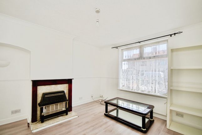 9, ST GEORGES ROAD, ESSEX photo 2