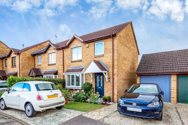 End terrace house for sale in Lyneham Road, Bicester