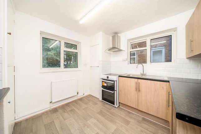 46, Balder Rise, London photo 3