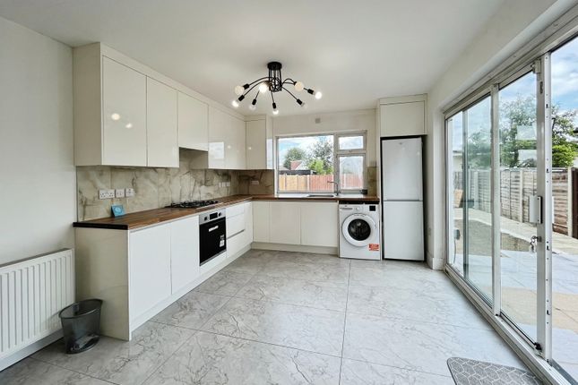 74, Eastmead Avenue, Greenford photo 3