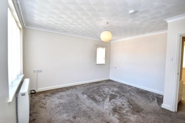 52, Sutton Court, Skegness photo 5