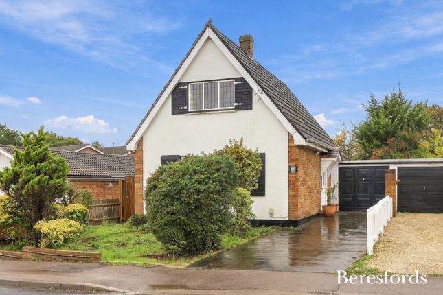 2-bed bungalow on Springfields, Essex, £450,000