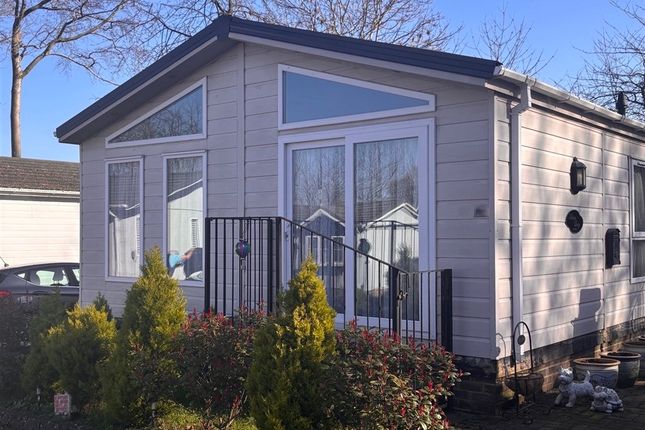 2-bed caravan on Labour In Vain Road, Wrotham, £125,000