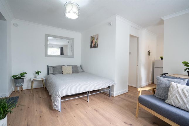 18, Rudyngfield Drive, Birmingham photo 2